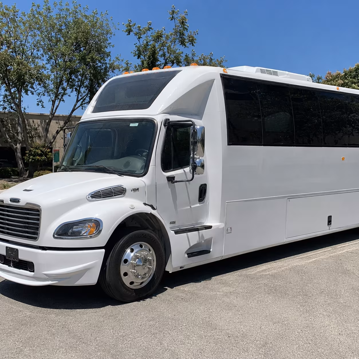 Cleveland Birthday, Sweet 16, & Quinceañera Party Bus Rentals