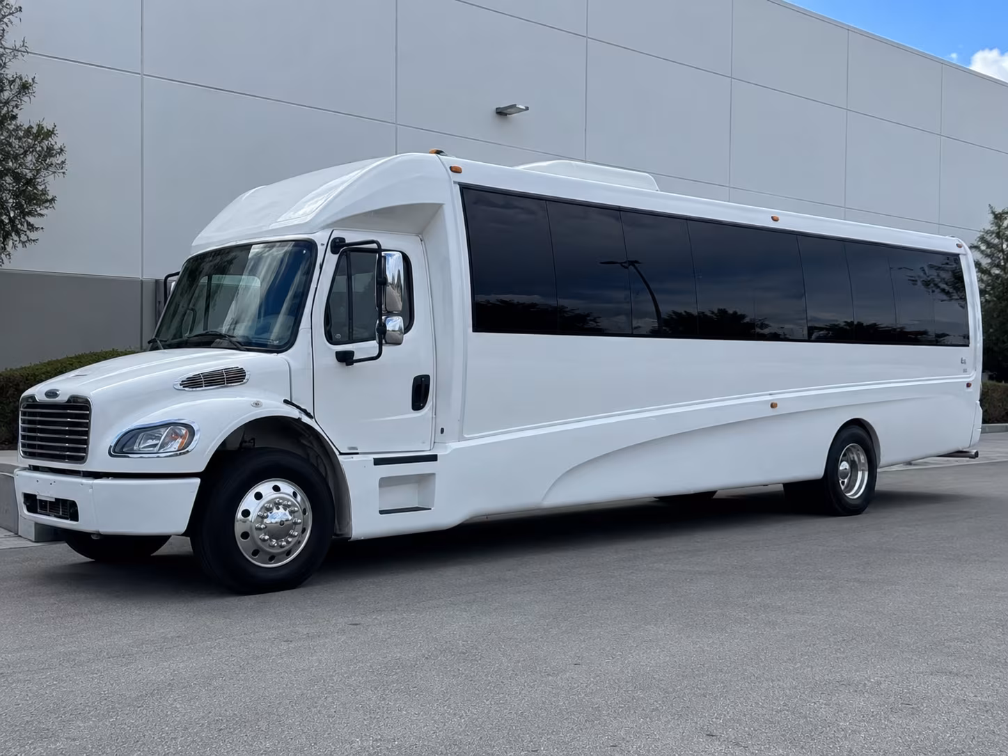 Cleveland Party Bus Rental