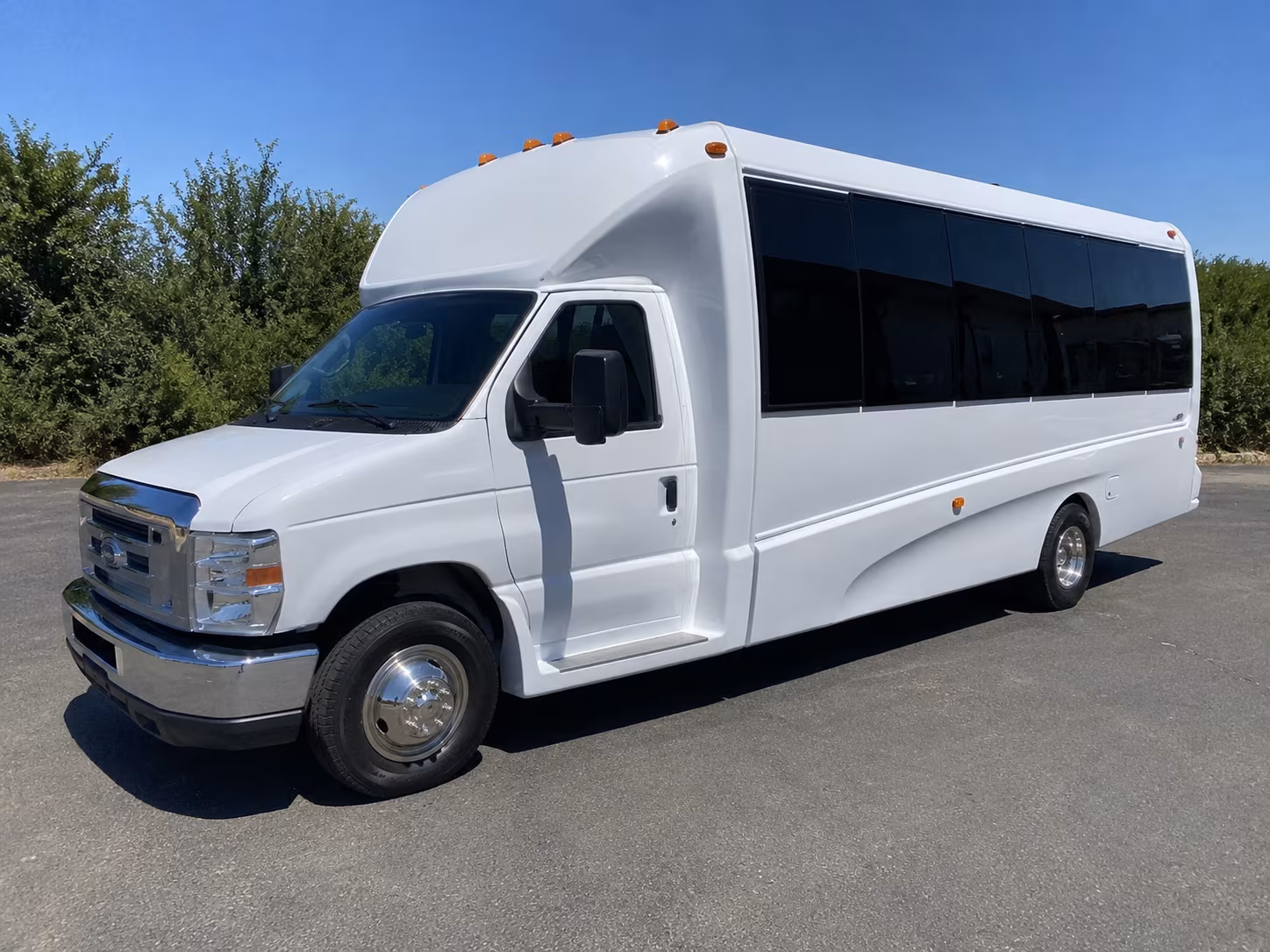 Cuyahoga Falls Birthday, Sweet 16, & Quinceañera Party Bus Rentals