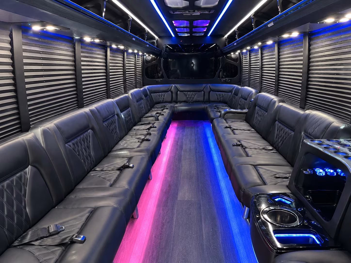 Elyria Birthday, Sweet 16, & Quinceañera Party Bus Rentals