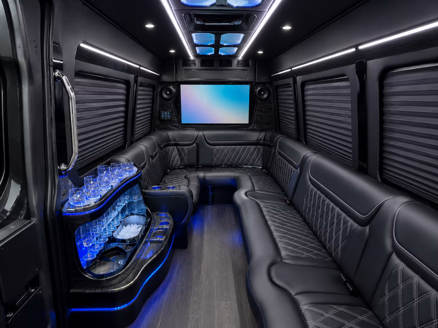 Pittsburgh Airport Shuttle & Transportation party bus exterior