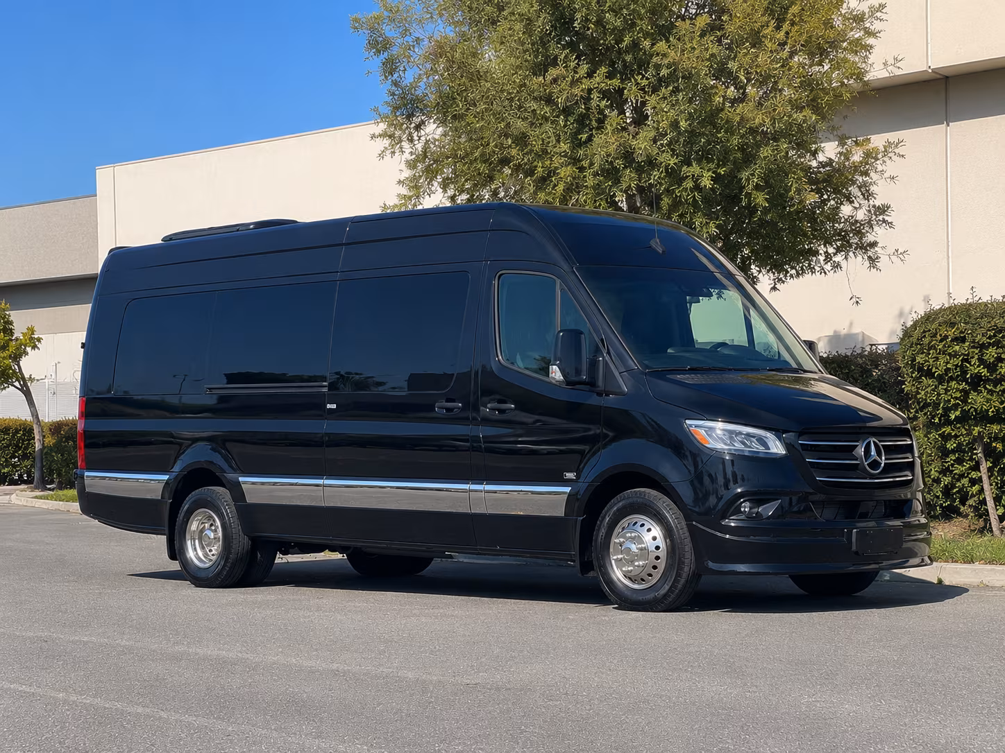 Pittsburgh Airport Shuttle & Transportation onboard seating