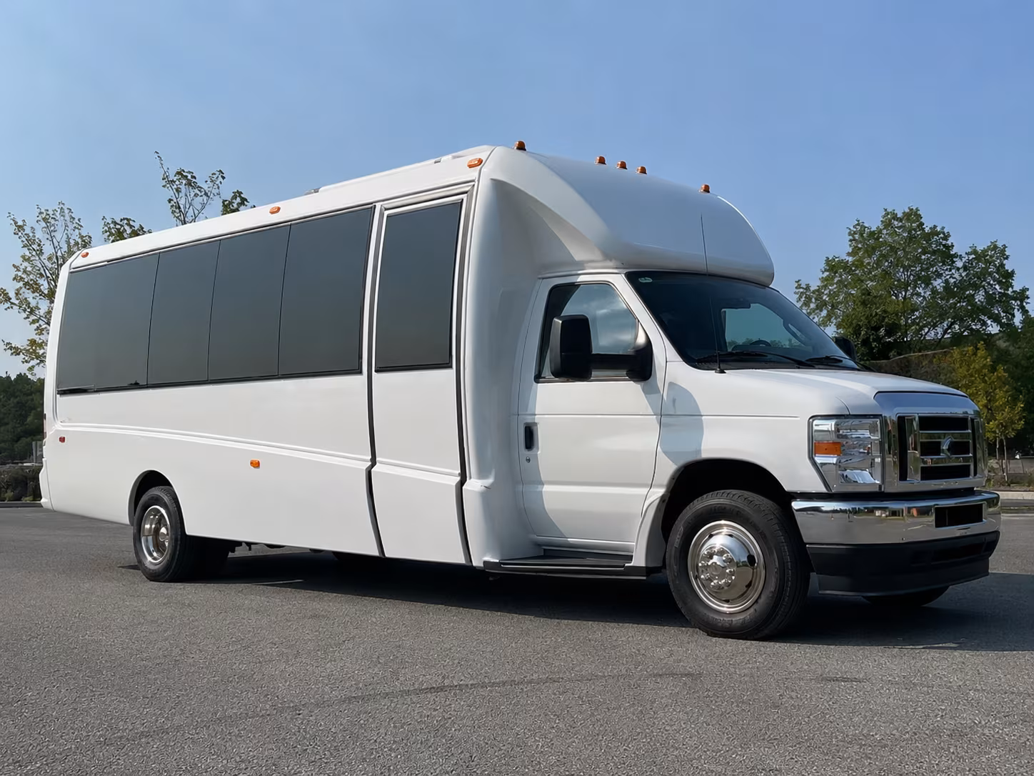 Pittsburgh Birthday, Sweet 16, & Quinceañera Transportation group transportation