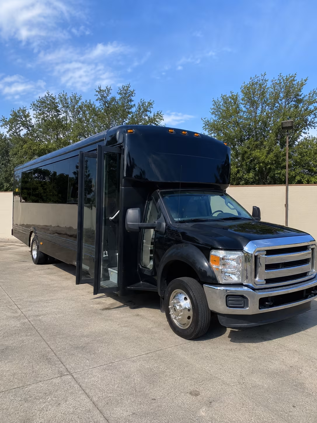 Pittsburgh Prom & Homecoming Transportation party bus exterior