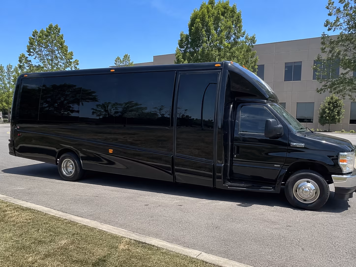 Pittsburgh Prom & Homecoming Transportation group transportation