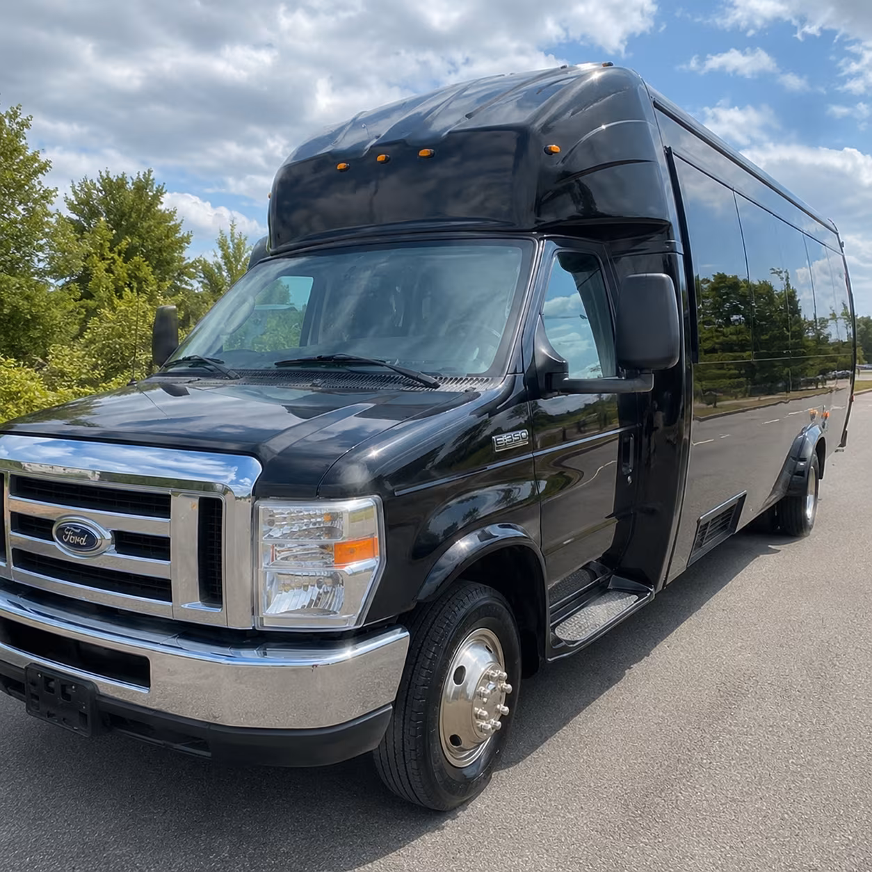 Pittsburgh Prom & Homecoming Transportation onboard seating