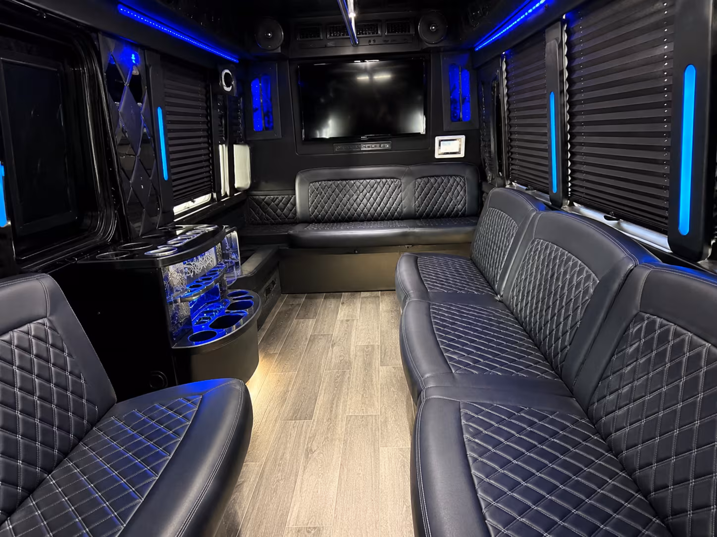Pittsburgh Winery Tour & Pub Crawl Transportation party bus exterior